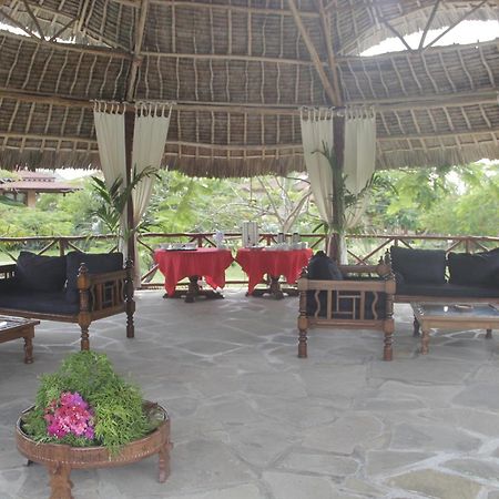 Crystal Bay Resort Watamu Exterior photo
